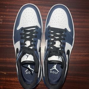 New In Box, Nike air, Jordan golf shoes.  Men’s size 8.5 Women size 10.